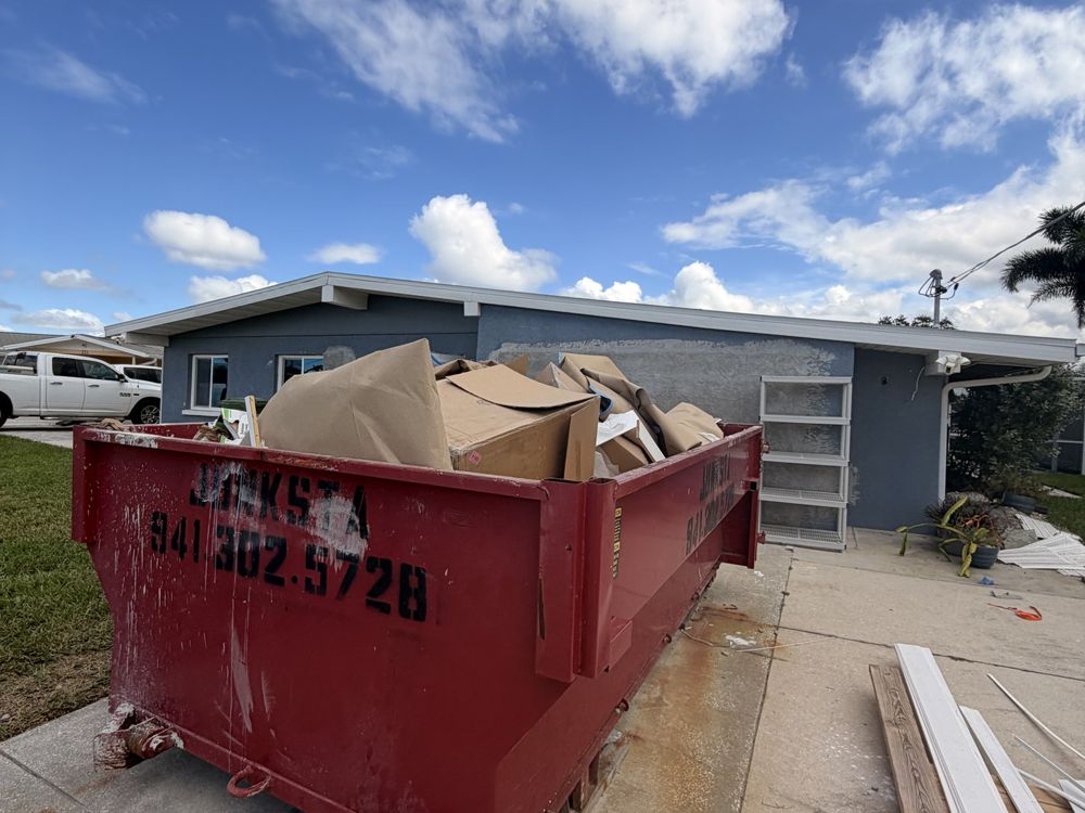 Junksta Quick Load roll-off dumpster